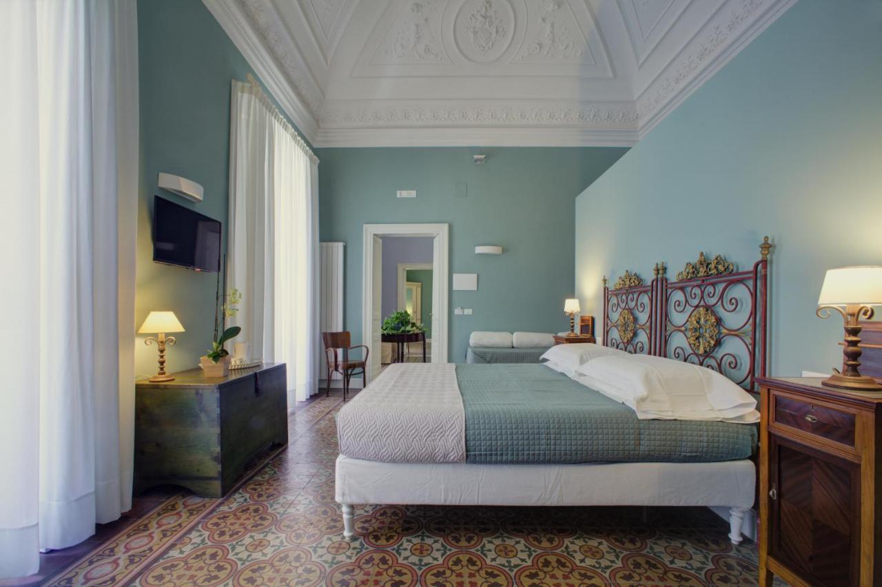 Palazzo Pastura B&B And Apartments CTA Eksteriør billede